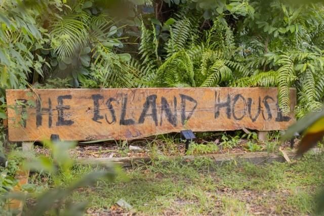 For Rent: $1,500 (1 beds, 1 baths, 308 Square Feet)