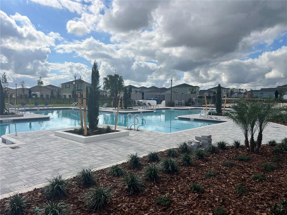 For Sale: $369,900 (4 beds, 3 baths, 2190 Square Feet)