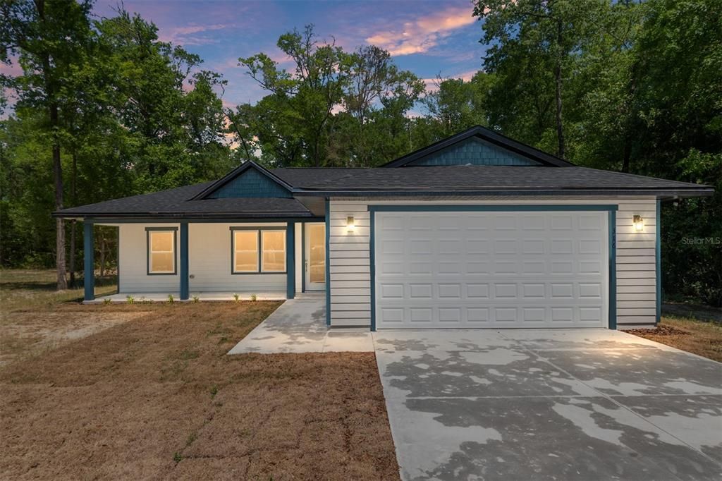 For Sale: $290,000 (3 beds, 2 baths, 1300 Square Feet)