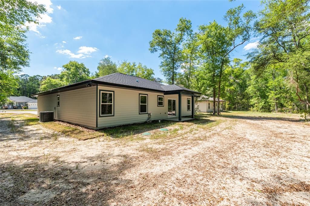 For Sale: $290,000 (3 beds, 2 baths, 1300 Square Feet)