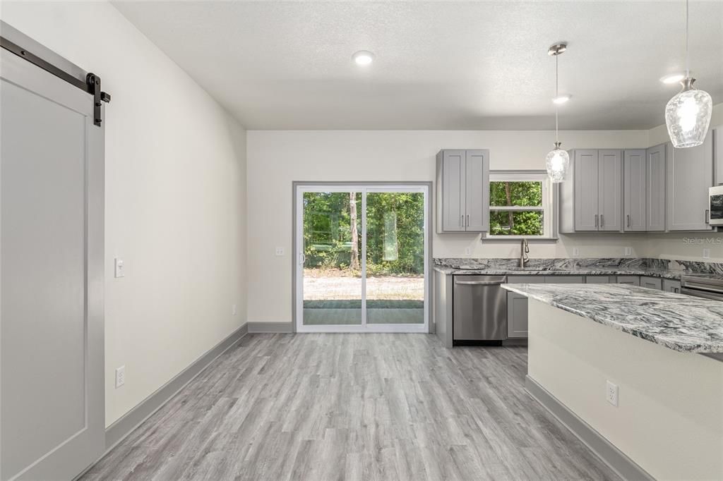 For Sale: $290,000 (3 beds, 2 baths, 1300 Square Feet)