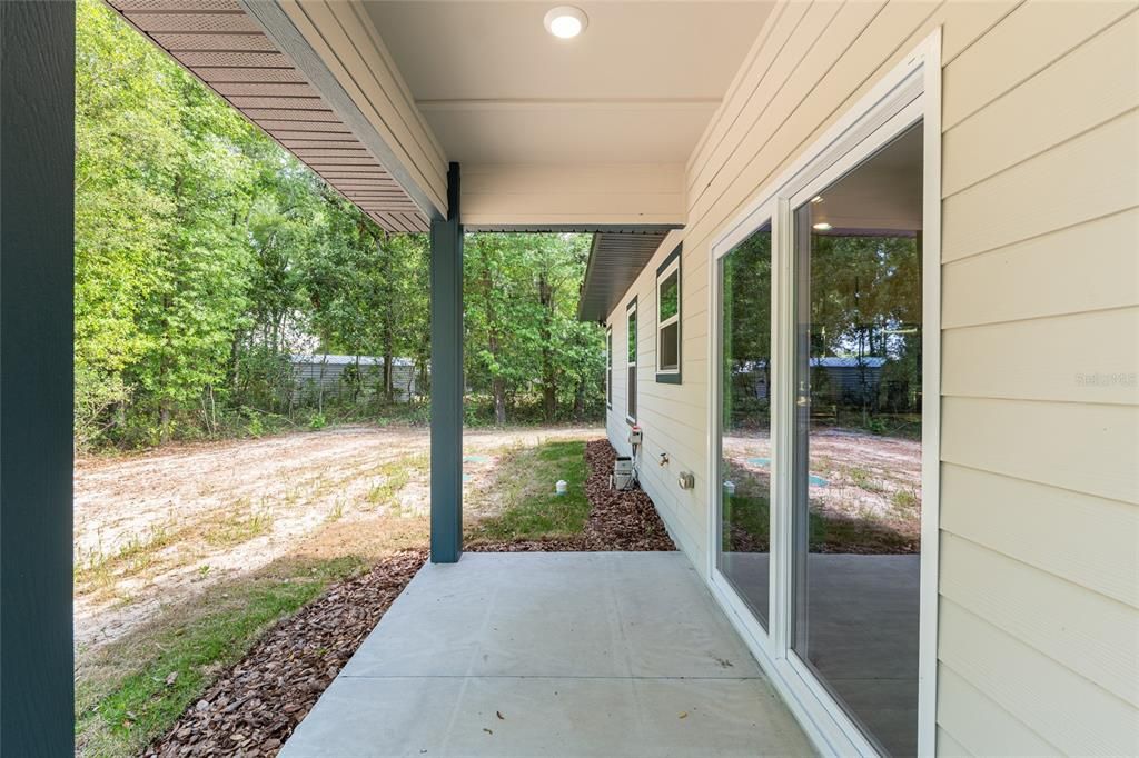For Sale: $290,000 (3 beds, 2 baths, 1300 Square Feet)