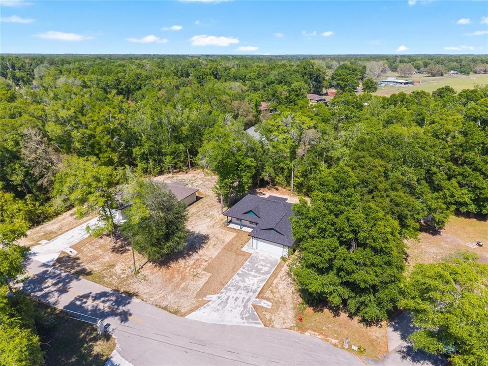 For Sale: $290,000 (3 beds, 2 baths, 1300 Square Feet)