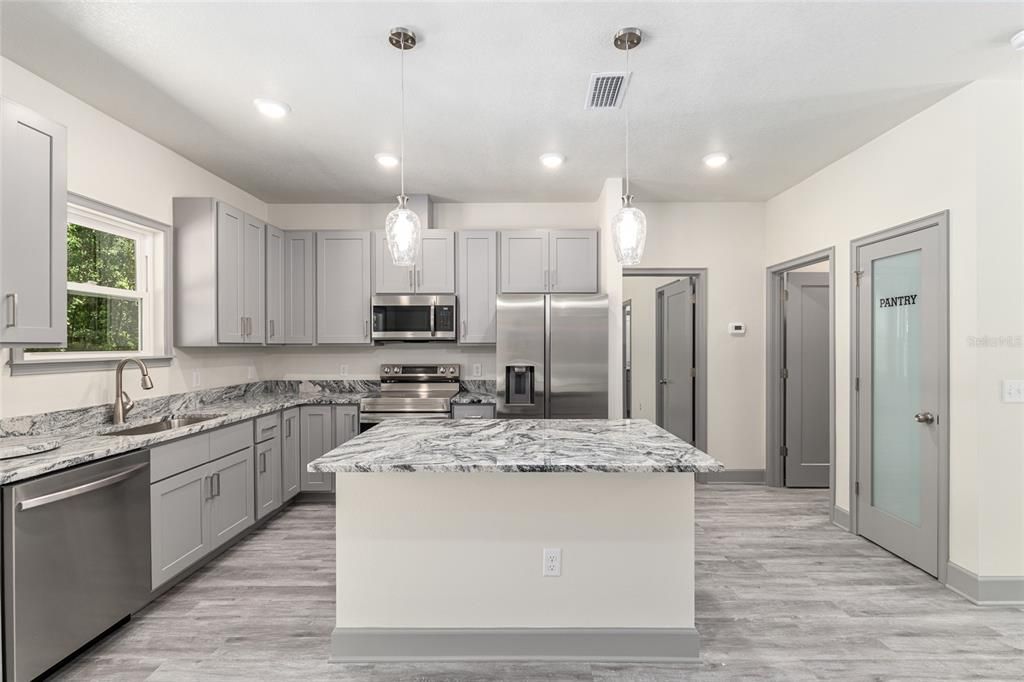 For Sale: $290,000 (3 beds, 2 baths, 1300 Square Feet)