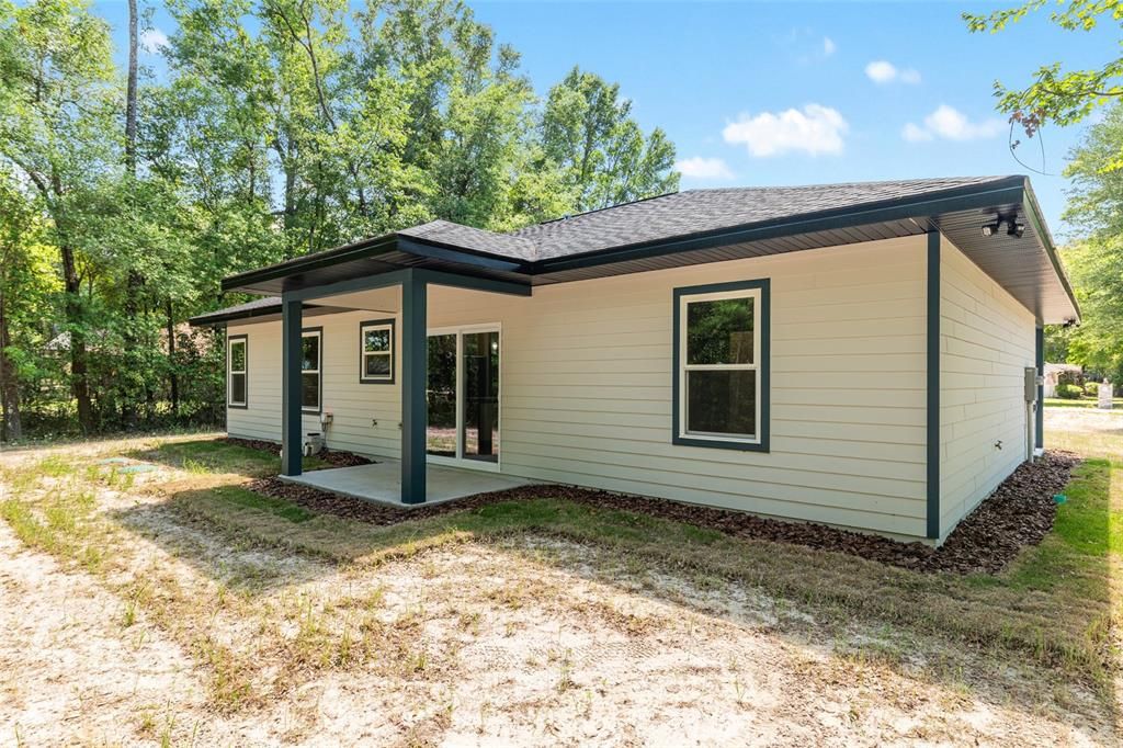 For Sale: $290,000 (3 beds, 2 baths, 1300 Square Feet)