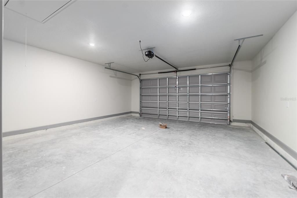 For Sale: $290,000 (3 beds, 2 baths, 1300 Square Feet)