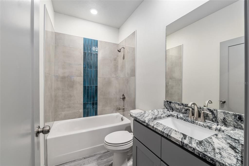 For Sale: $290,000 (3 beds, 2 baths, 1300 Square Feet)