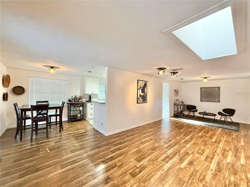 For Sale: $470,000 (3 beds, 2 baths, 1638 Square Feet)