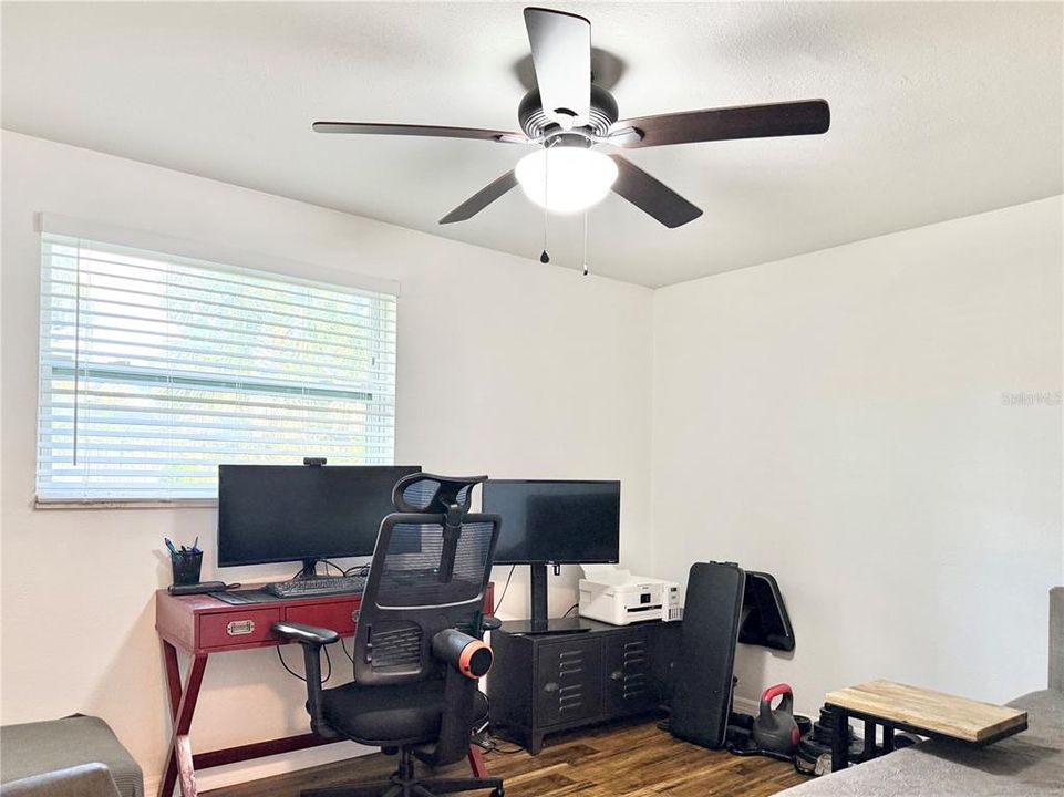 For Sale: $470,000 (3 beds, 2 baths, 1638 Square Feet)