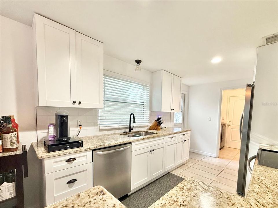 For Sale: $470,000 (3 beds, 2 baths, 1638 Square Feet)
