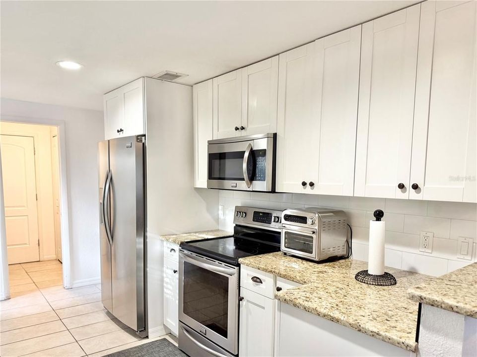 For Sale: $470,000 (3 beds, 2 baths, 1638 Square Feet)