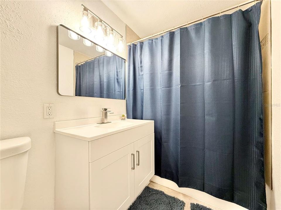 For Sale: $470,000 (3 beds, 2 baths, 1638 Square Feet)