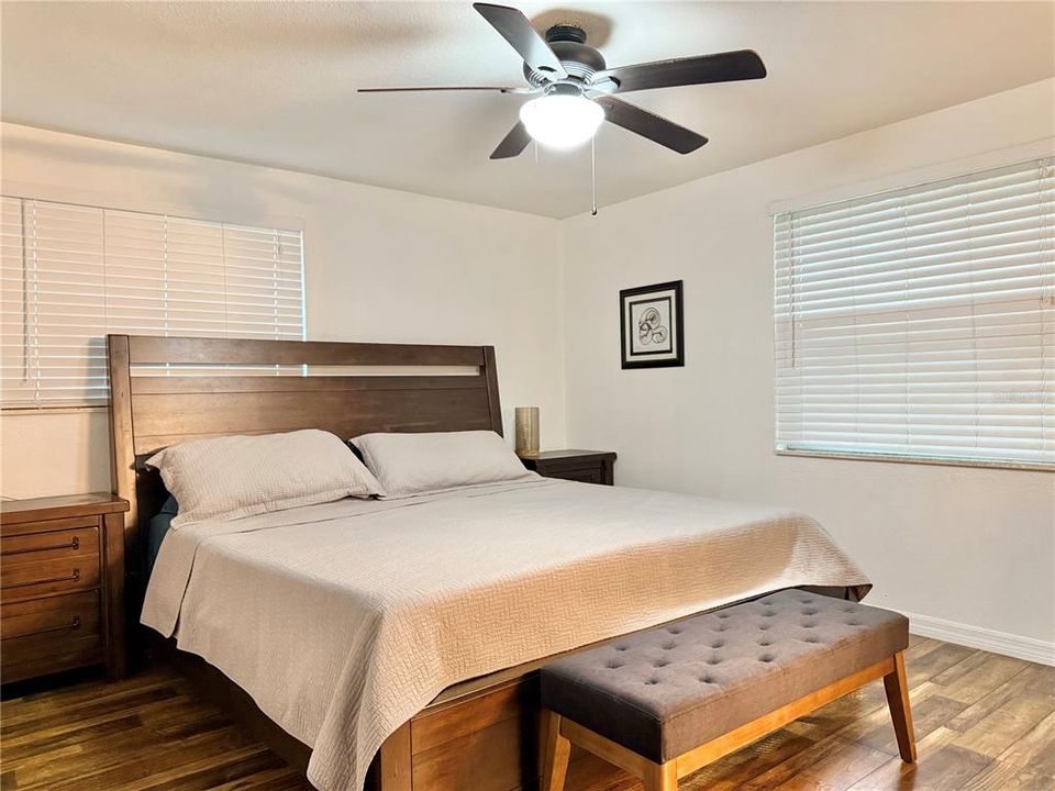 For Sale: $470,000 (3 beds, 2 baths, 1638 Square Feet)