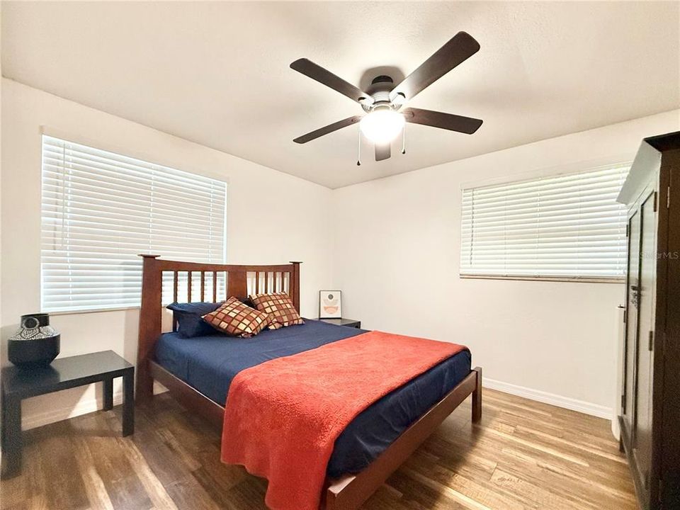 For Sale: $470,000 (3 beds, 2 baths, 1638 Square Feet)