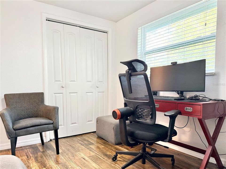 For Sale: $470,000 (3 beds, 2 baths, 1638 Square Feet)