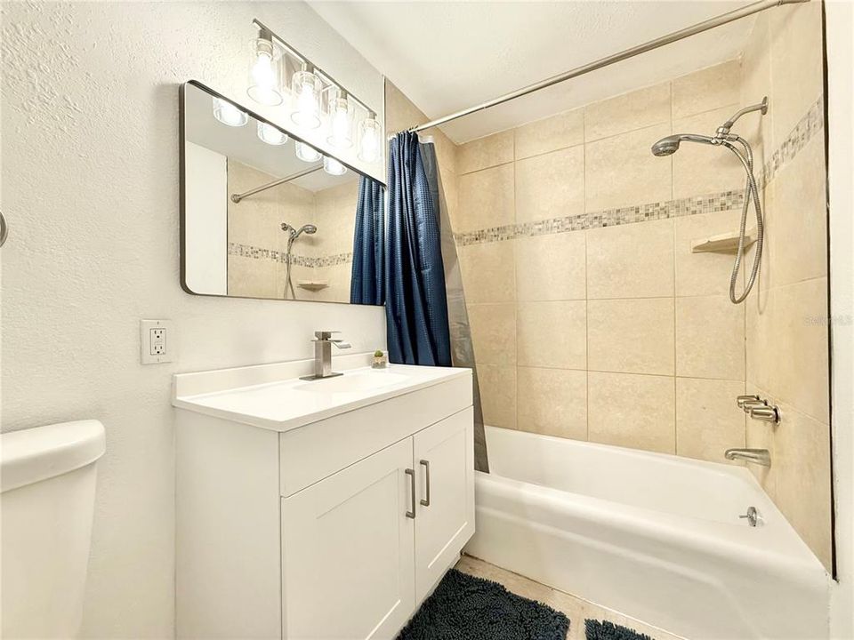 For Sale: $470,000 (3 beds, 2 baths, 1638 Square Feet)