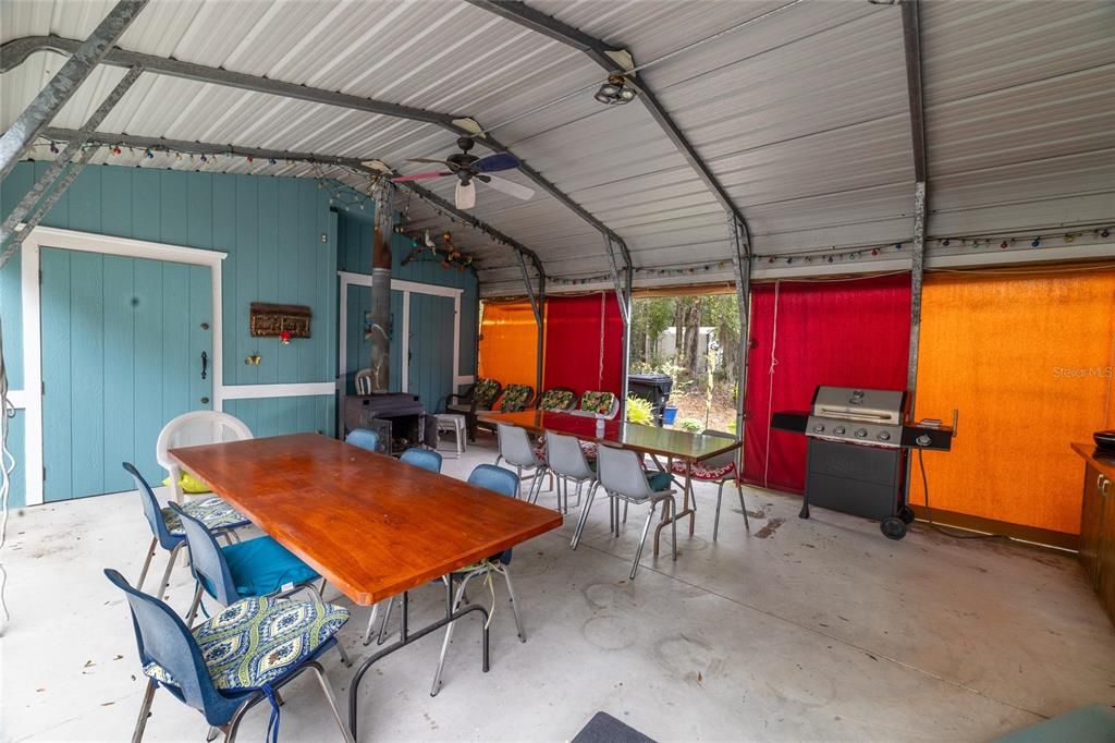 For Sale: $155,000 (3 beds, 2 baths, 1012 Square Feet)