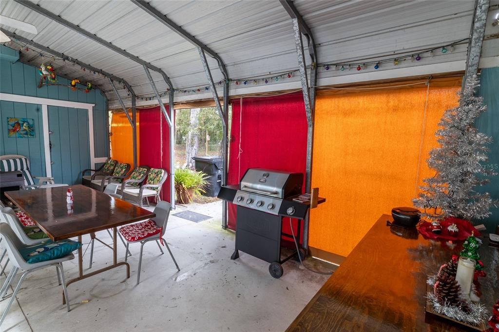 For Sale: $155,000 (3 beds, 2 baths, 1012 Square Feet)