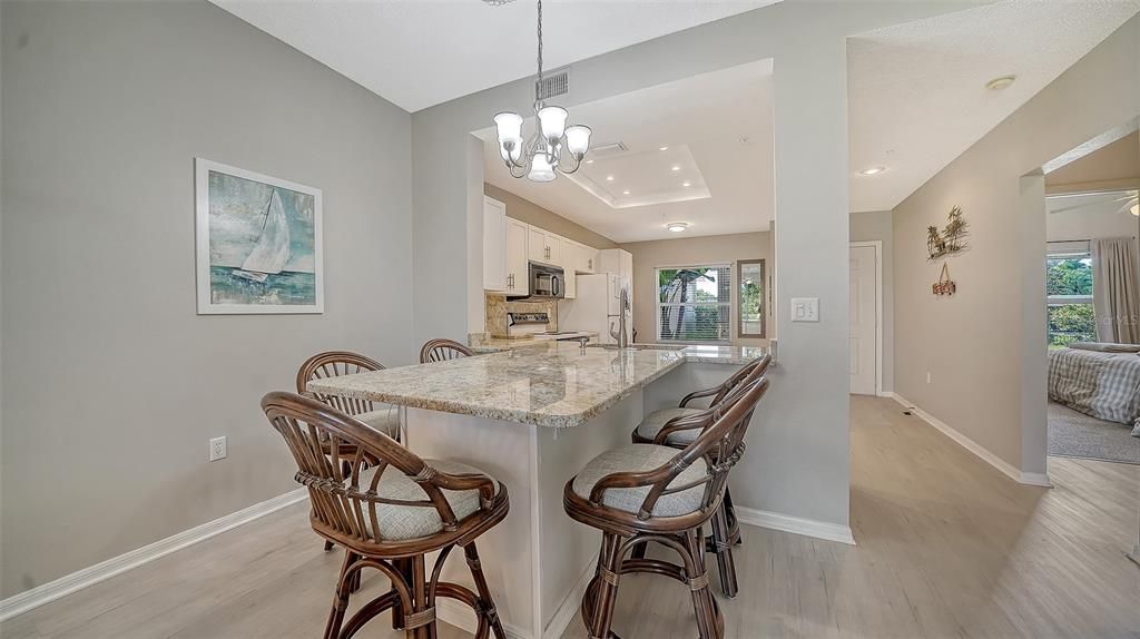 На продажу: $319,000 (2 спален, 2 ванн, 1106 Квадратных фут)