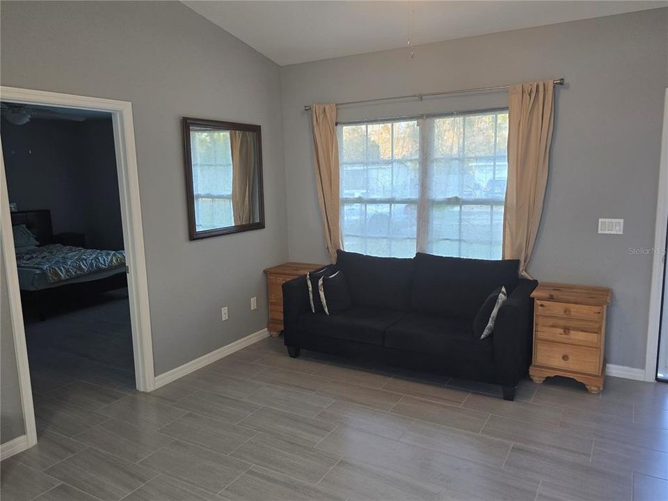 For Sale: $229,500 (3 beds, 2 baths, 1243 Square Feet)