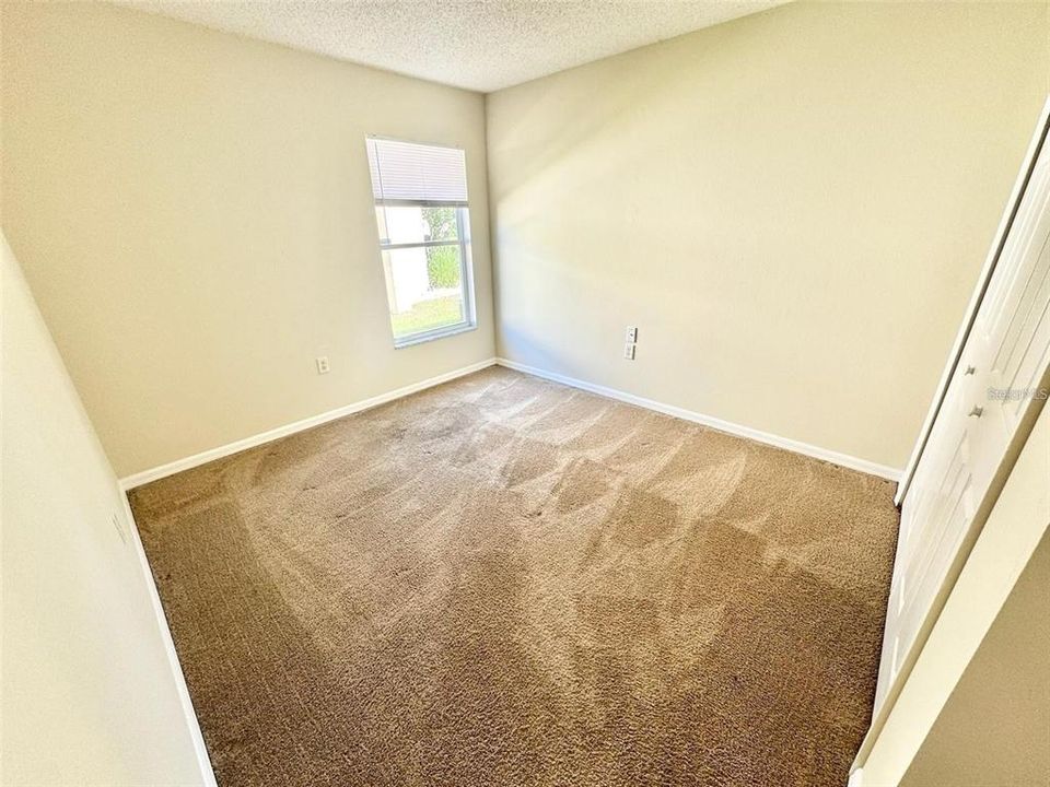 For Rent: $2,500 (4 beds, 2 baths, 1905 Square Feet)