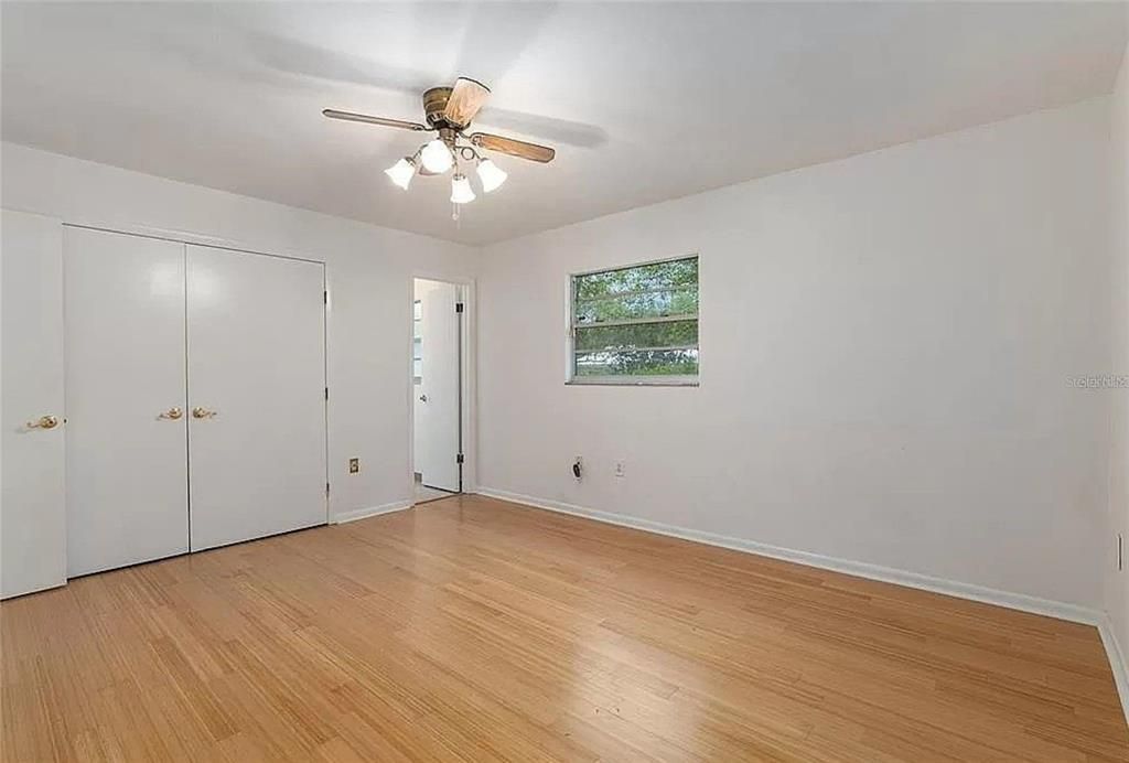 待售: $338,000 (4 贝兹, 2 浴室, 1532 平方英尺)