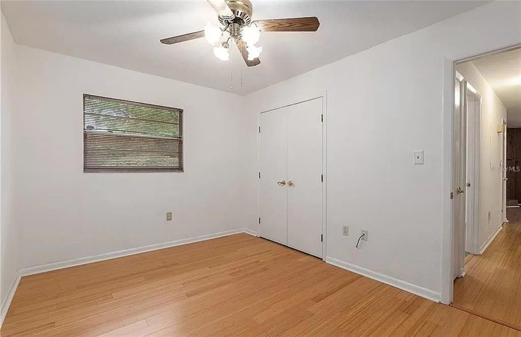 待售: $338,000 (4 贝兹, 2 浴室, 1532 平方英尺)