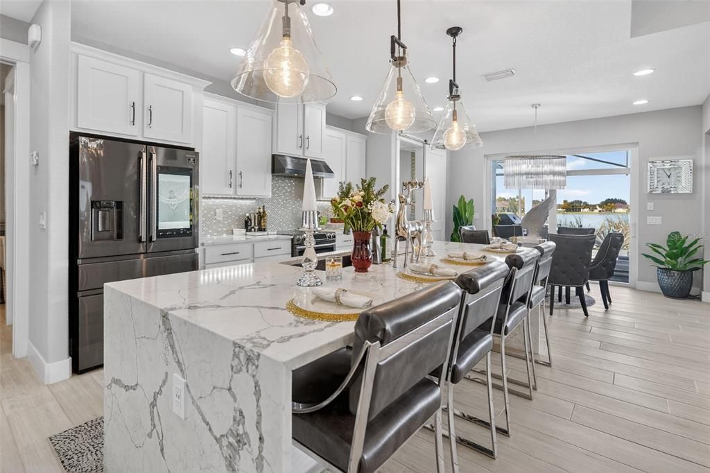 For Sale: $999,500 (3 beds, 3 baths, 2410 Square Feet)