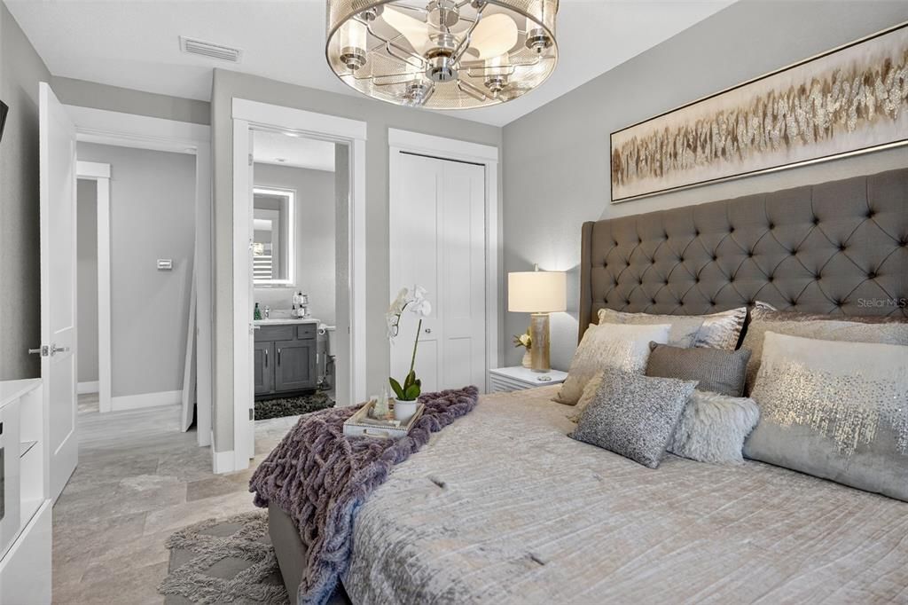 For Sale: $999,500 (3 beds, 3 baths, 2410 Square Feet)