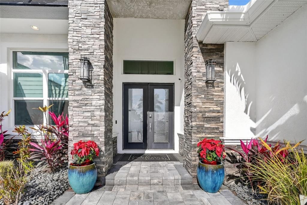 For Sale: $999,500 (3 beds, 3 baths, 2410 Square Feet)