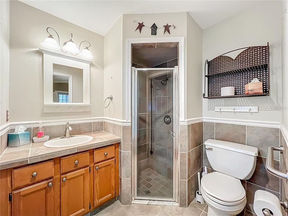 For Sale: $449,000 (3 beds, 2 baths, 1209 Square Feet)