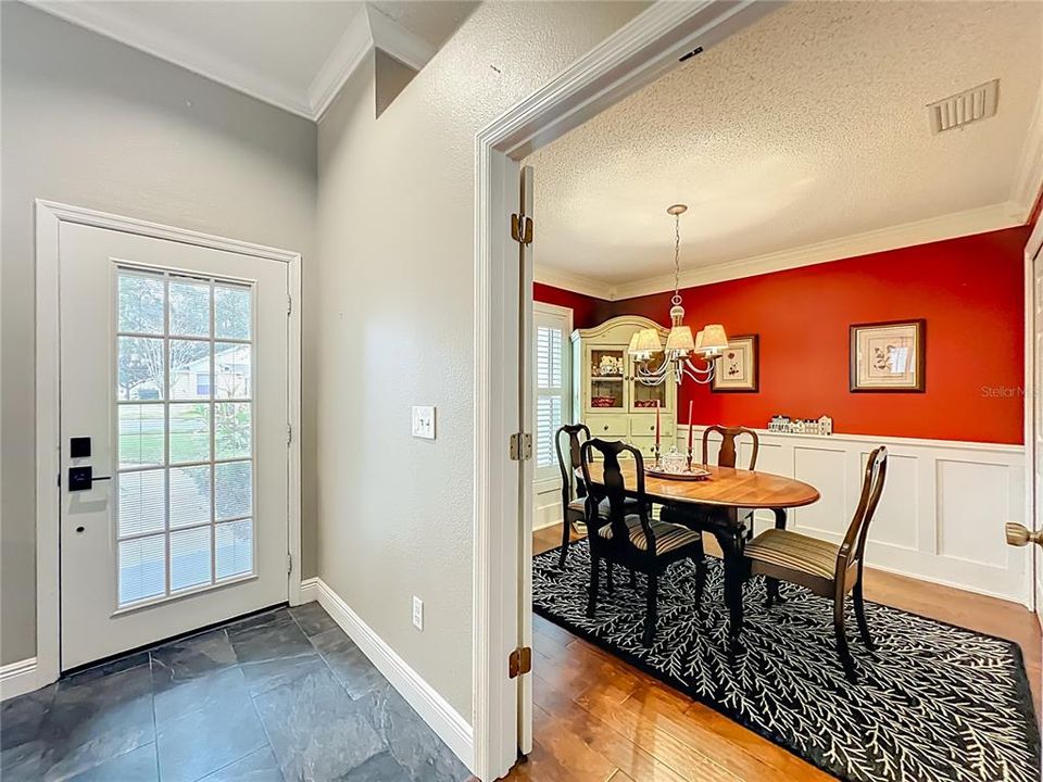 For Sale: $449,000 (3 beds, 2 baths, 1209 Square Feet)