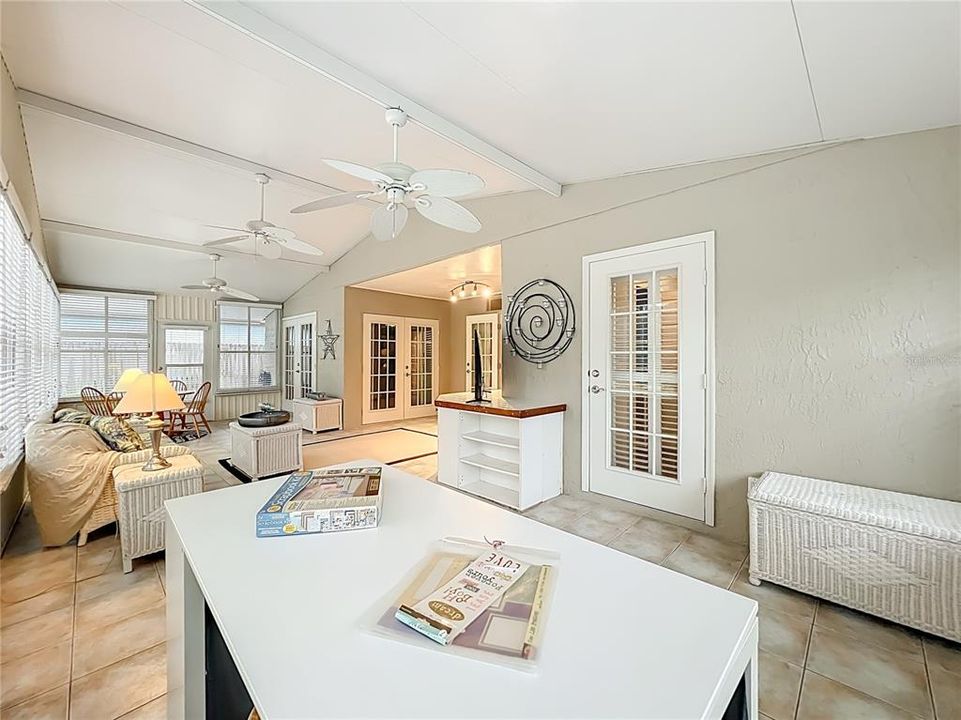 For Sale: $449,000 (3 beds, 2 baths, 1209 Square Feet)