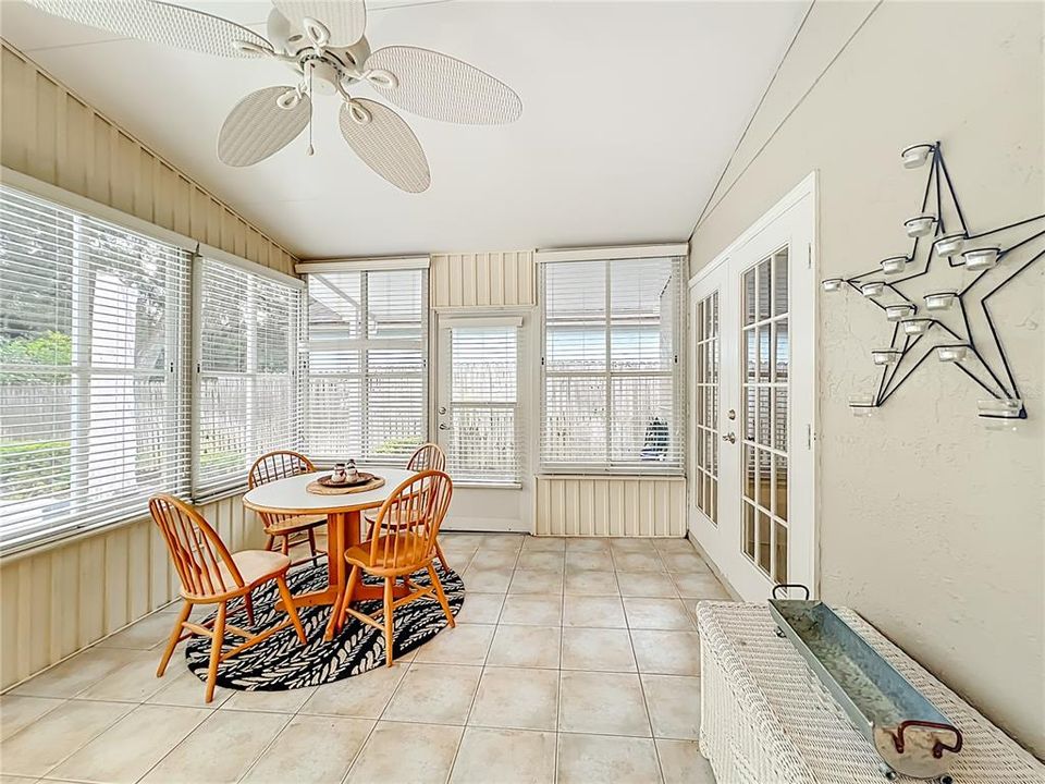 For Sale: $449,000 (3 beds, 2 baths, 1209 Square Feet)