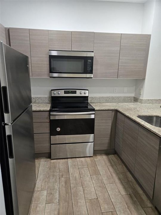 В аренду: $1,800 (2 спален, 2 ванн, 1100 Квадратных фут)