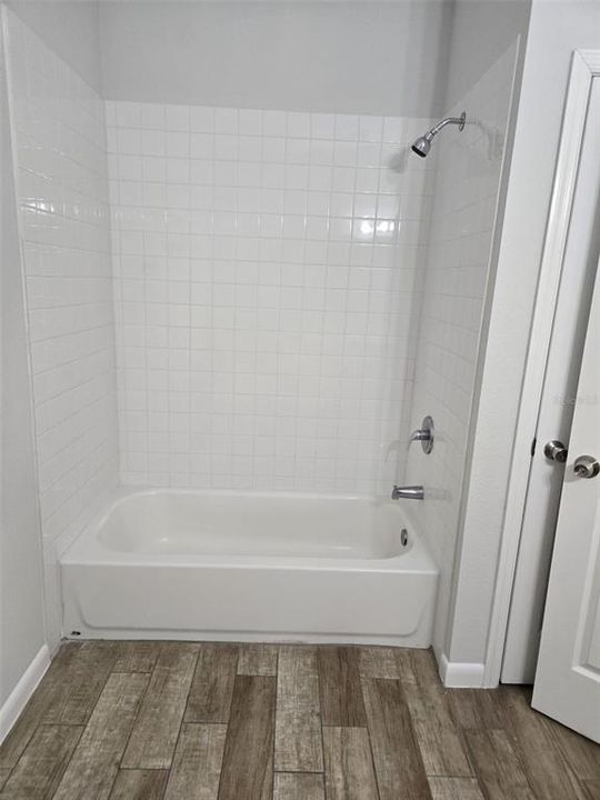 В аренду: $1,800 (2 спален, 2 ванн, 1100 Квадратных фут)