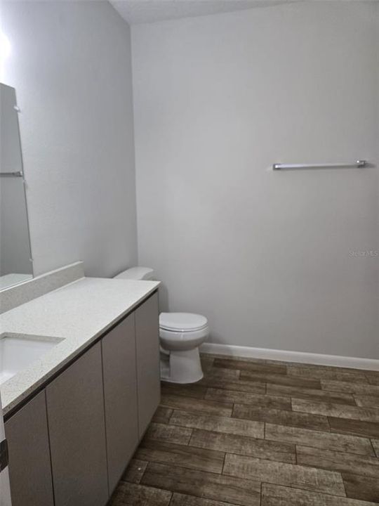 В аренду: $1,800 (2 спален, 2 ванн, 1100 Квадратных фут)