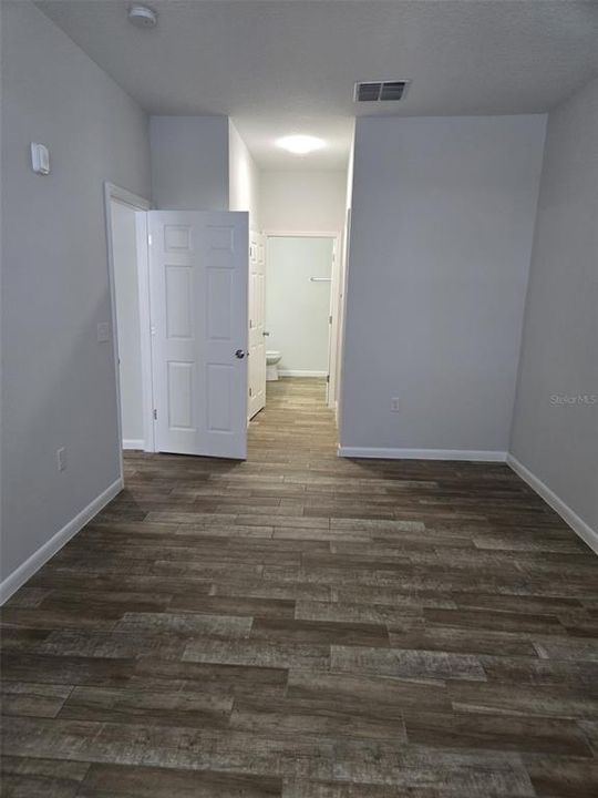 В аренду: $1,800 (2 спален, 2 ванн, 1100 Квадратных фут)