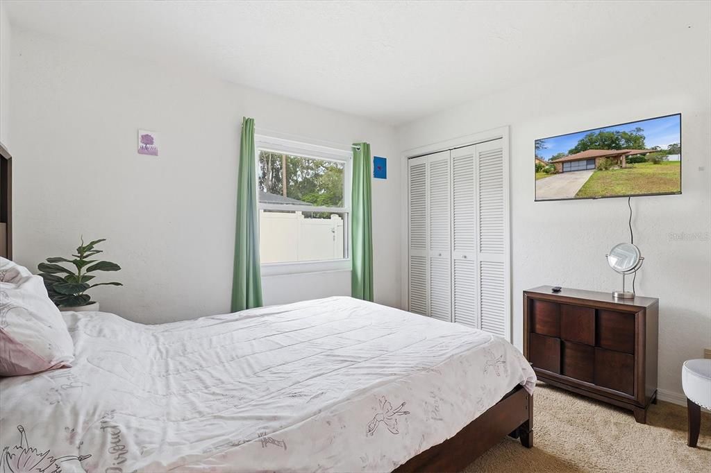 En Venta: $325,000 (3 camas, 2 baños, 1806 Pies cuadrados)