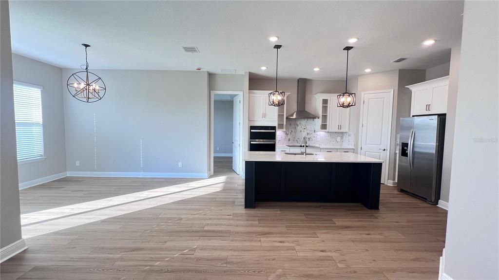 В аренду: $3,500 (4 спален, 3 ванн, 2072 Квадратных фут)