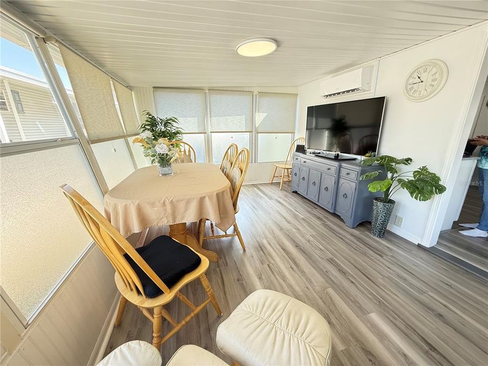 En Venta: $124,900 (1 camas, 1 baños, 720 Pies cuadrados)