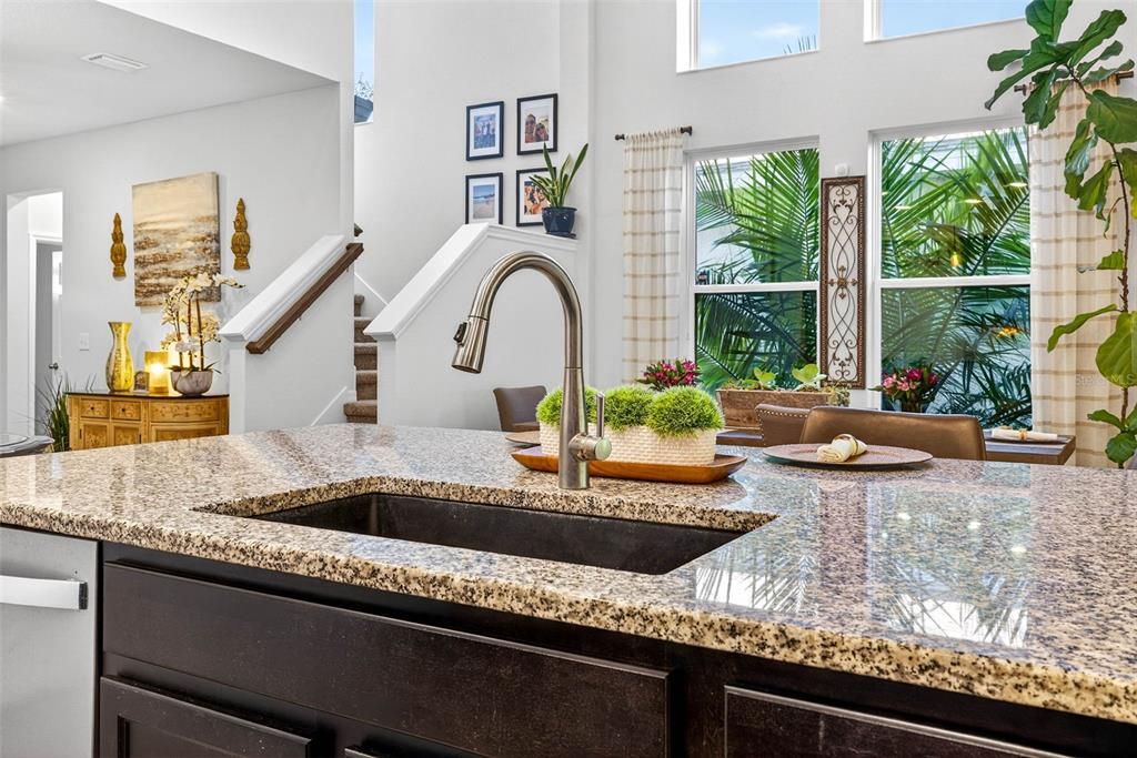 For Sale: $479,000 (4 beds, 3 baths, 2333 Square Feet)