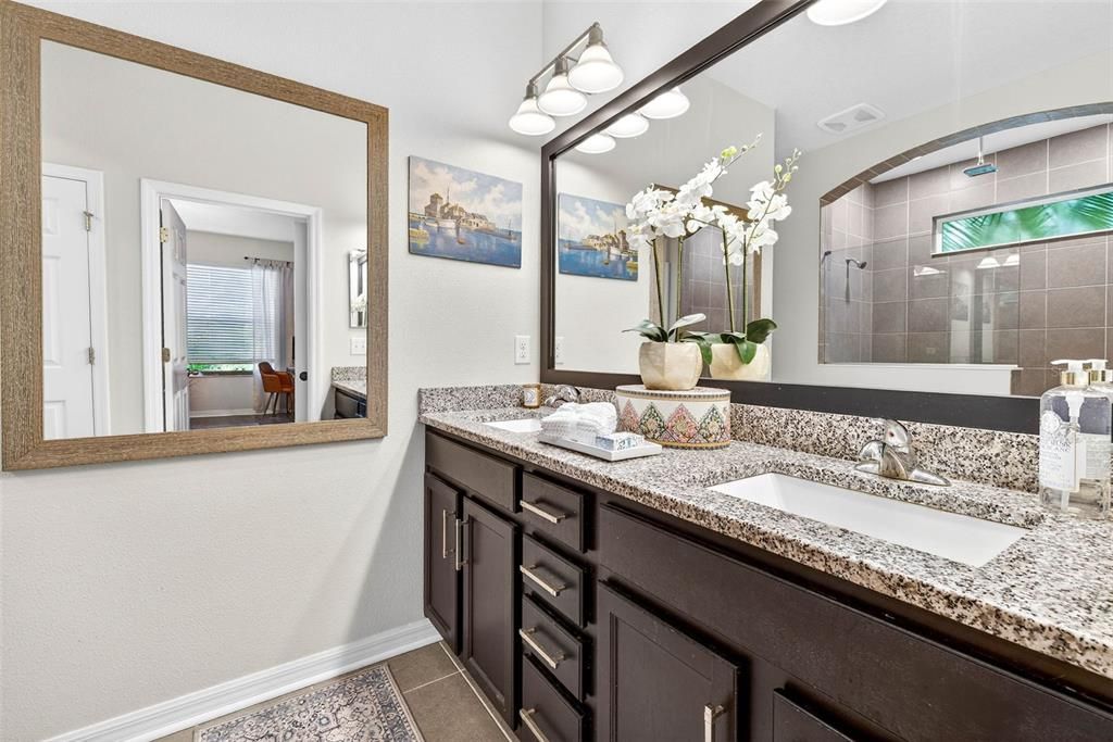 For Sale: $479,000 (4 beds, 3 baths, 2333 Square Feet)