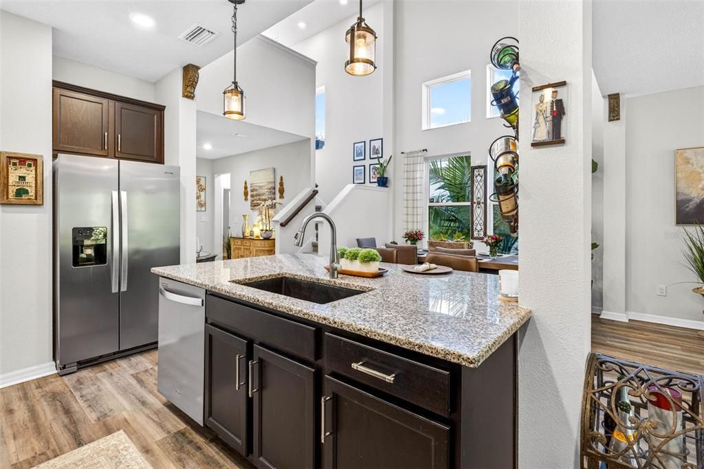 For Sale: $479,000 (4 beds, 3 baths, 2333 Square Feet)