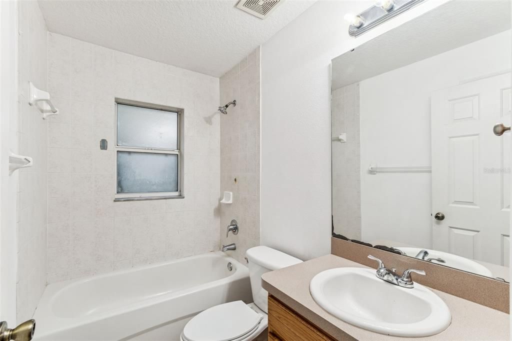 En Venta: $262,900 (3 camas, 2 baños, 1380 Pies cuadrados)