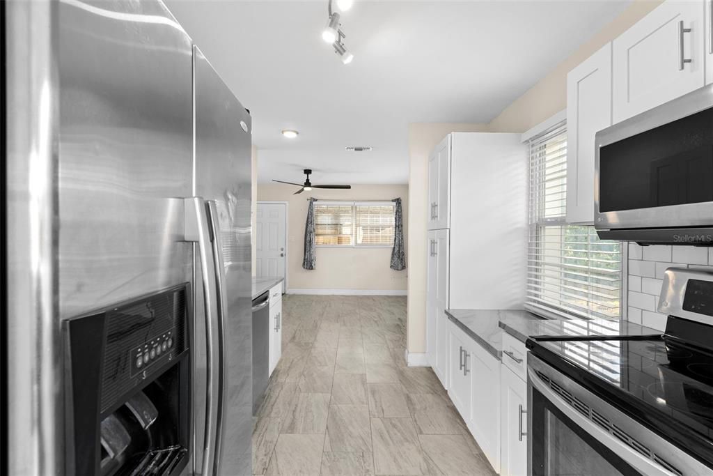 En Venta: $300,000 (3 camas, 1 baños, 1020 Pies cuadrados)