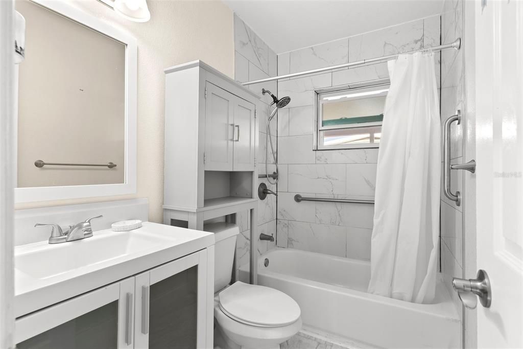 En Venta: $300,000 (3 camas, 1 baños, 1020 Pies cuadrados)