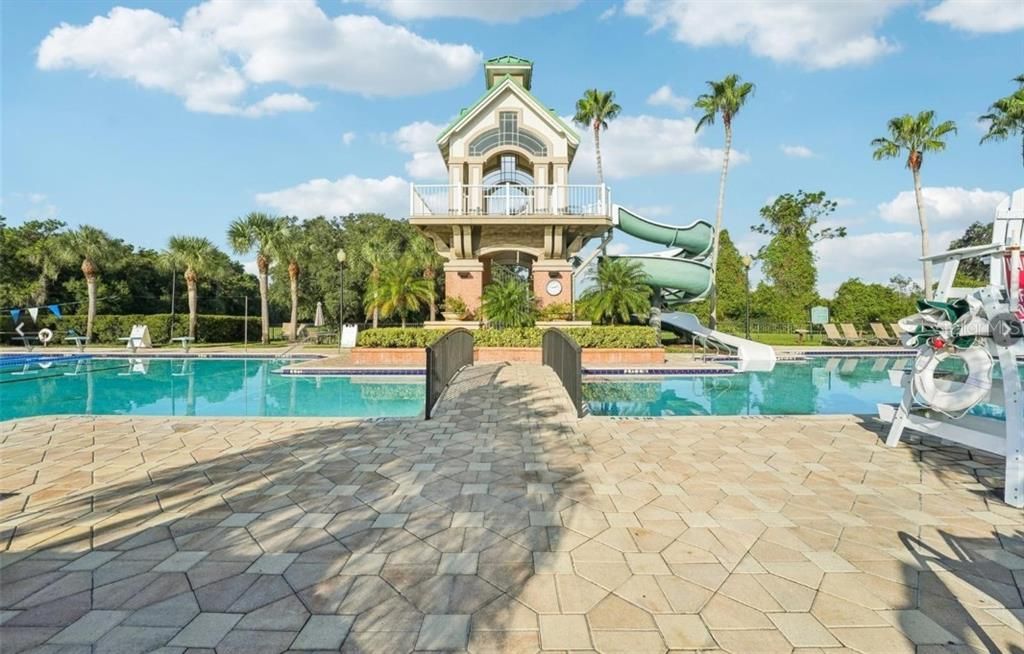 En Venta: $620,000 (4 camas, 2 baños, 2578 Pies cuadrados)