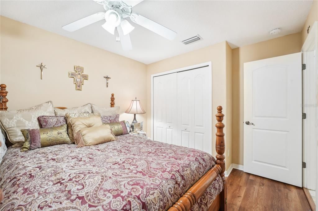 En Venta: $620,000 (4 camas, 2 baños, 2578 Pies cuadrados)