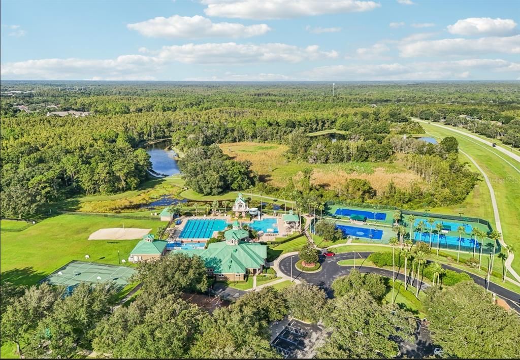 En Venta: $620,000 (4 camas, 2 baños, 2578 Pies cuadrados)